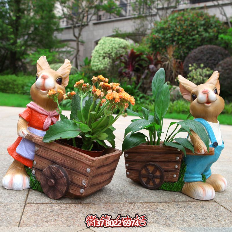 玻璃鋼彩繪小推車兔子雕塑 玻璃鋼彩繪小推車兔子雕塑