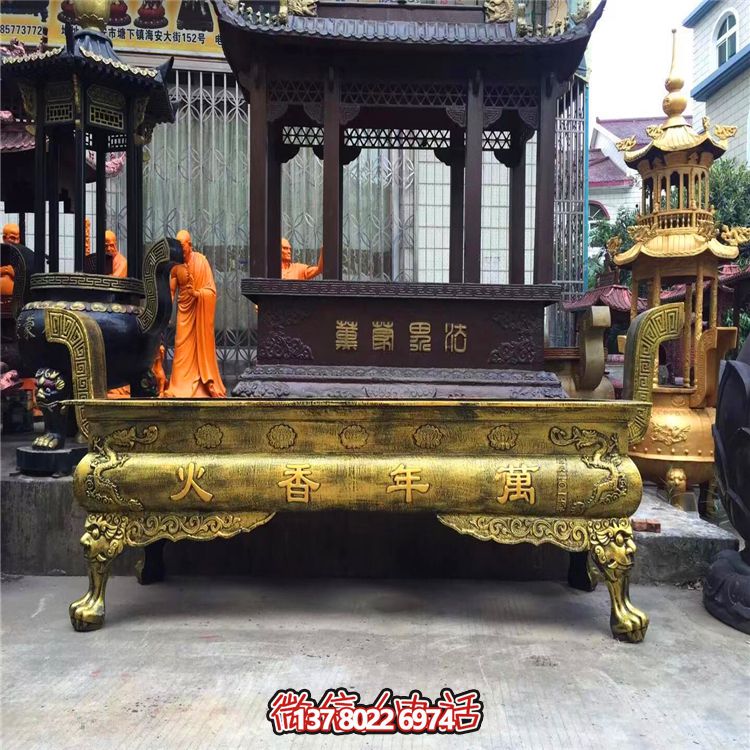 大型純銅鎏金香爐雕塑,為景觀寺廟增添靈性美感 大型純銅鎏金香爐雕塑,為景觀寺廟增添靈性美感