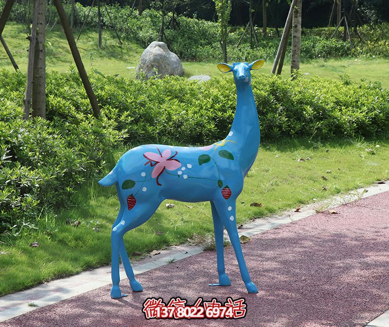 公園彩繪玻璃鋼雕塑——藍色鹿 公園彩繪玻璃鋼雕塑——藍色鹿