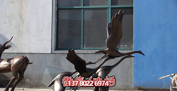 飛翔的大雁精美銅雕動物 飛翔的大雁精美銅雕動物