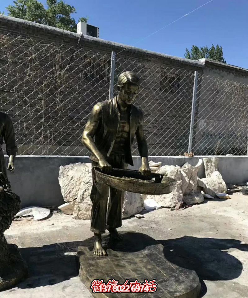 景區仿真人物銅雕茶具—一種兼具藝術性和實用性的禮品 景區仿真人物銅雕茶具—一種兼具藝術性和實用性的禮品