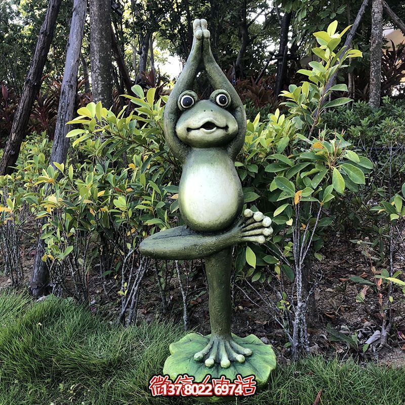 藝術之旅以樹脂彩繪、瑜伽練習和雕塑裝置為靈感的公園探索 藝術之旅以樹脂彩繪、瑜伽練習和雕塑裝置為靈感的公園探索