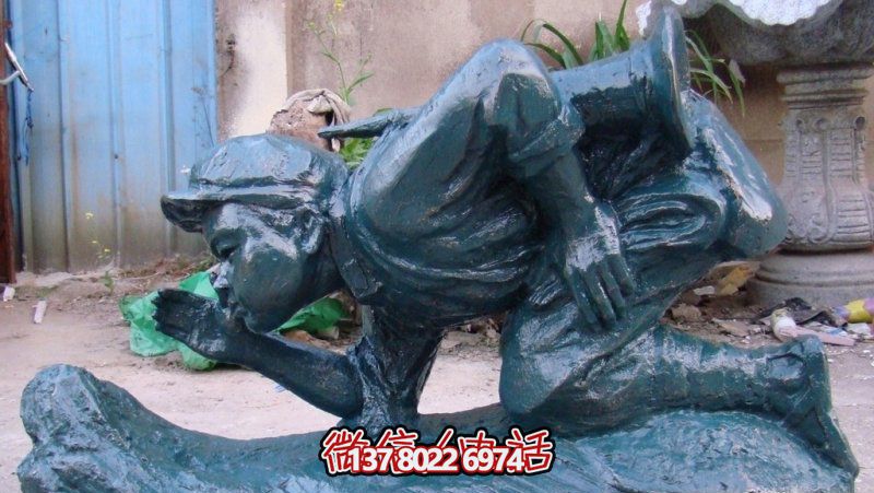 紀念紅軍歷史銅雕紅軍小沖鋒號雕塑 紀念紅軍歷史銅雕紅軍小沖鋒號雕塑