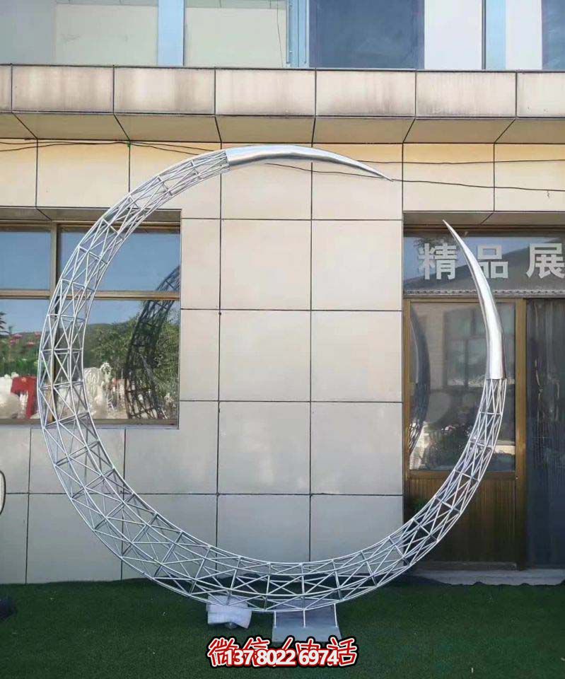 精致月亮雕塑,為您的別墅庭院增添美感 精致月亮雕塑,為您的別墅庭院增添美感