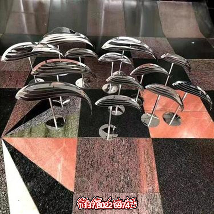 抽象不銹鋼小魚雕塑，點(diǎn)綴水景戶外景觀