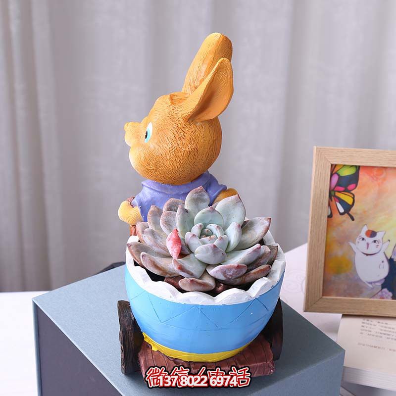 玻璃鋼兔子雕塑拉花盆，讓客廳擺件變得更有格調