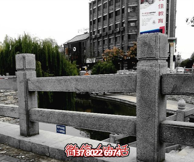 簡易裝飾性圍欄,讓你的街道和湖邊更加美麗 簡易裝飾性圍欄,讓你的街道和湖邊更加美麗