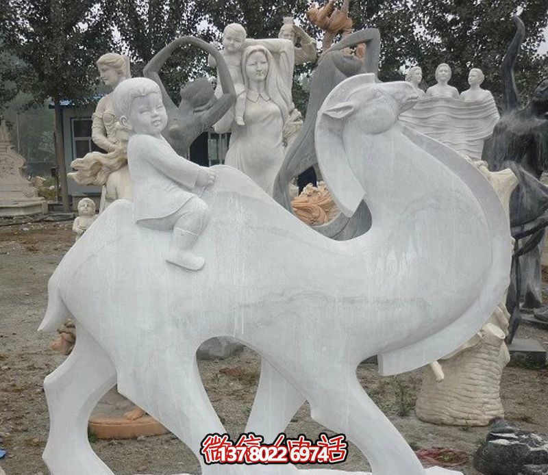 漢白玉駱駝雕塑,點綴公園里的抽象風情 漢白玉駱駝雕塑,點綴公園里的抽象風情