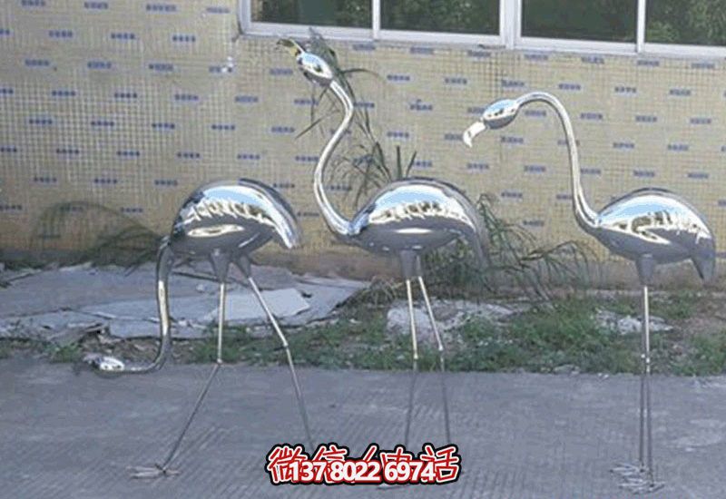 不銹鋼火烈鳥雕塑,完美擺放于室內外庭院 不銹鋼火烈鳥雕塑,完美擺放于室內外庭院