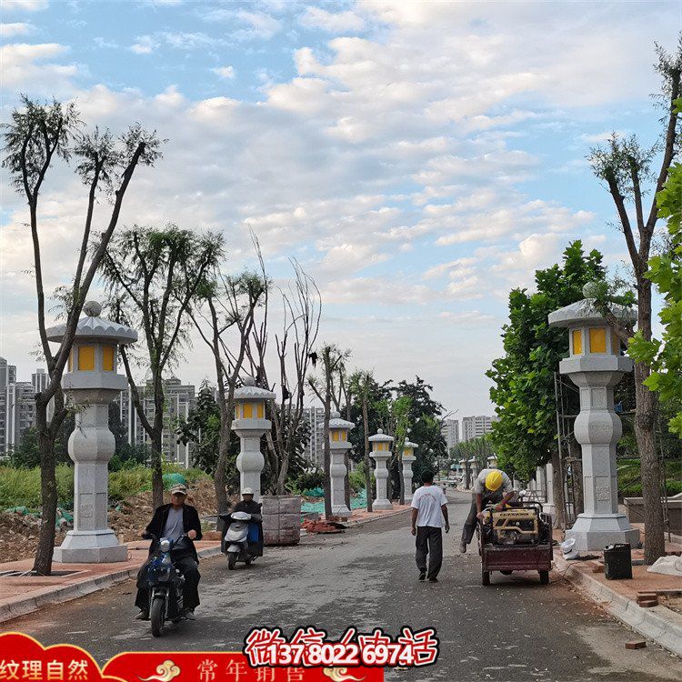 精美絕倫的大型石雕燈籠，專為園林路燈定制
