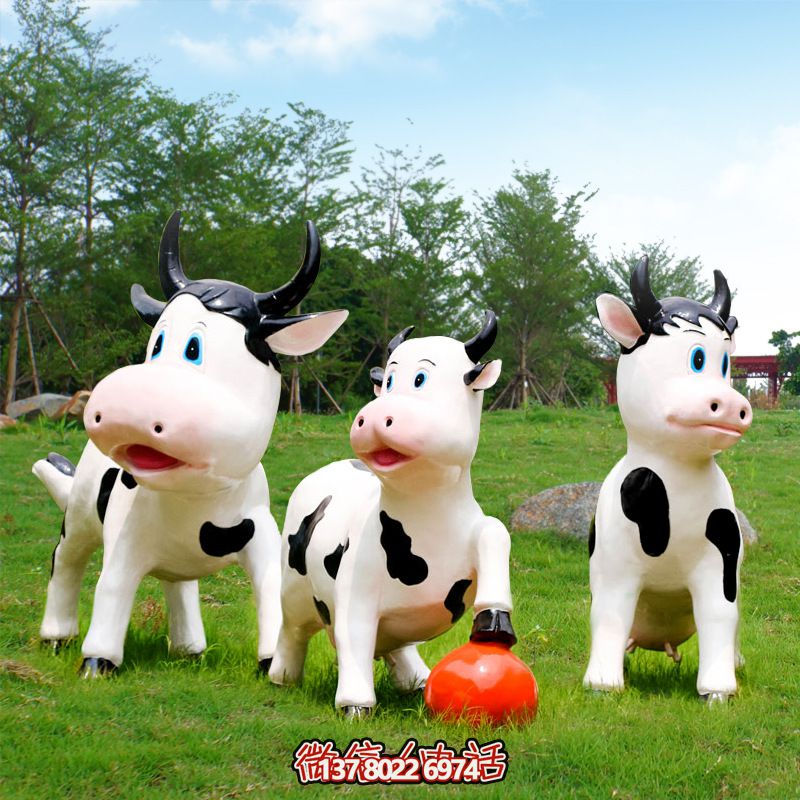 玩耍?！Ａт撃翀?chǎng)雕塑