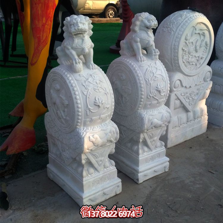 濃縮漢文化，以仿古建筑漢白玉雕塑裝點(diǎn)宮殿門墩