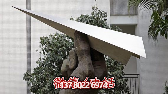 玻璃鋼童趣幼兒創意折紙飛機雕塑 玻璃鋼童趣幼兒創意折紙飛機雕塑