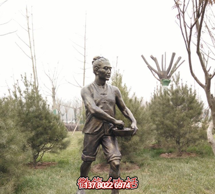 農場園林擺放玻璃鋼仿銅古代農民播種雕塑 農場園林擺放玻璃鋼仿銅古代農民播種雕塑