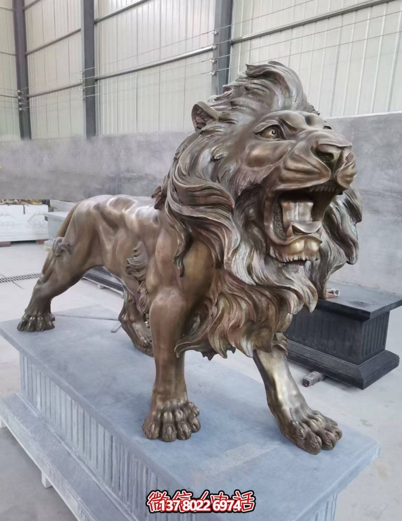 銅雕塑——鑄銅獅子,線條流暢,富有動感,栩栩如生 銅雕塑——鑄銅獅子,線條流暢,富有動感,栩栩如生